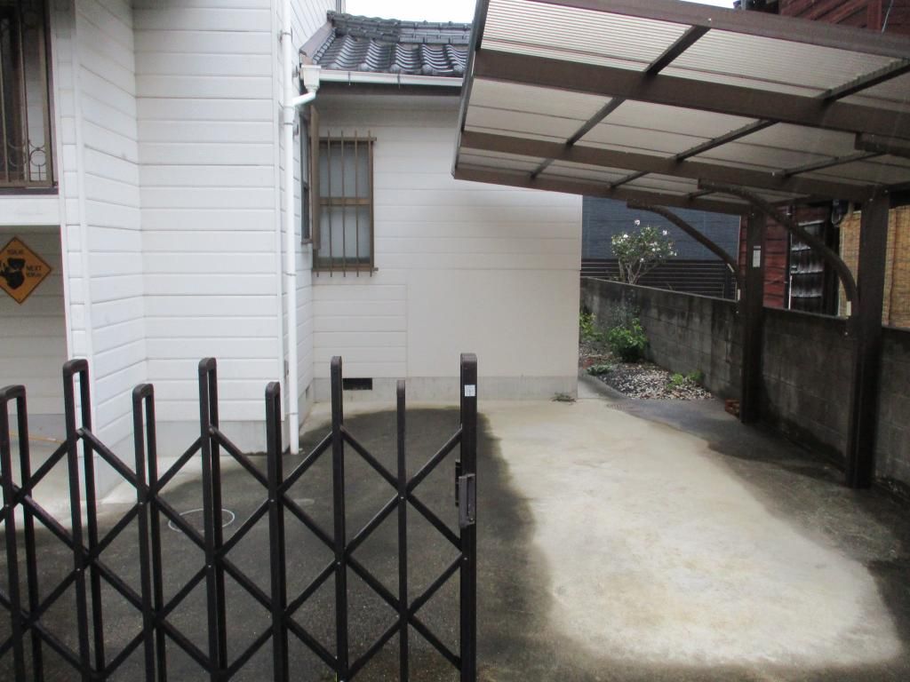 5LDK Family House for Sale in Quiet Yawatahama, Ehime - Thumbnail 4