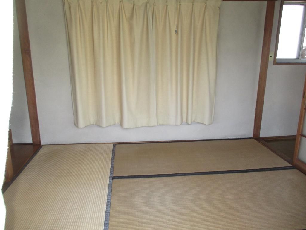 5DK Vacant House for Sale in Quiet Kasaoka, Okayama - Thumbnail 4