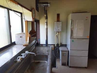 4LDK Akiya House with Spacious Kitchen & Covered Parking in Sanjo — Image 22, Sanjo, Niigata