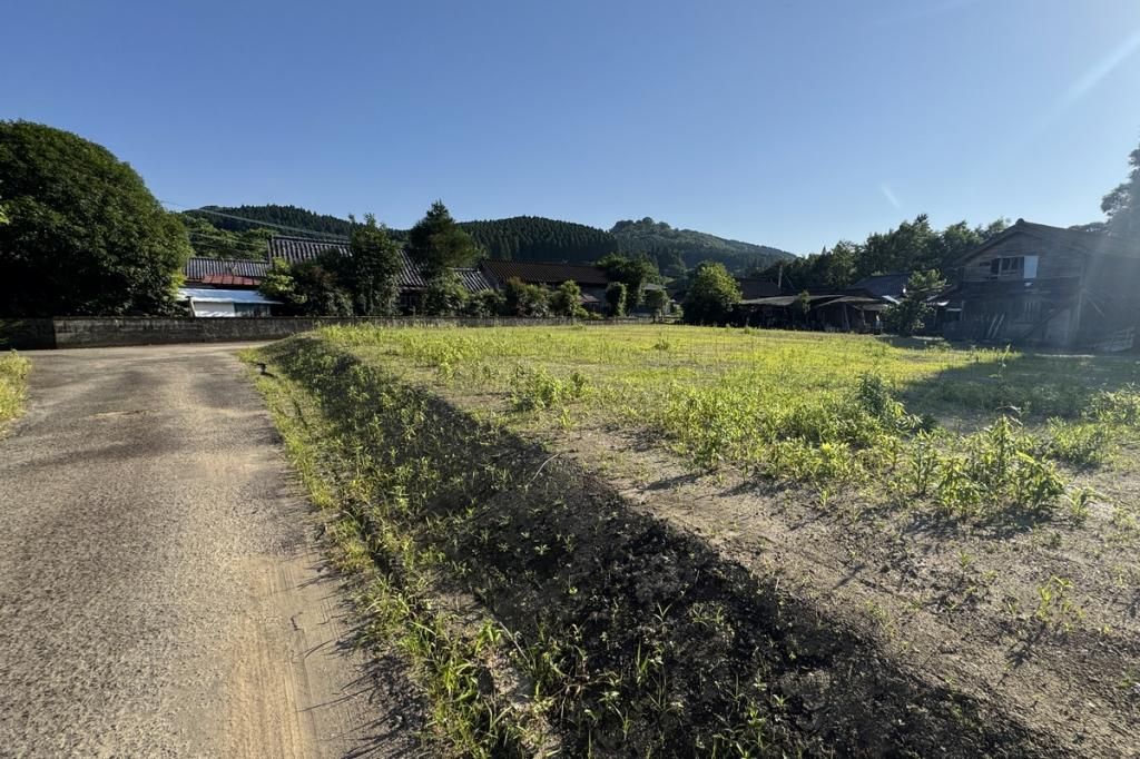 305 Tsubo Mountain-Access Vacant Land for Sale in Takaharu, Miyazaki - Thumbnail 4