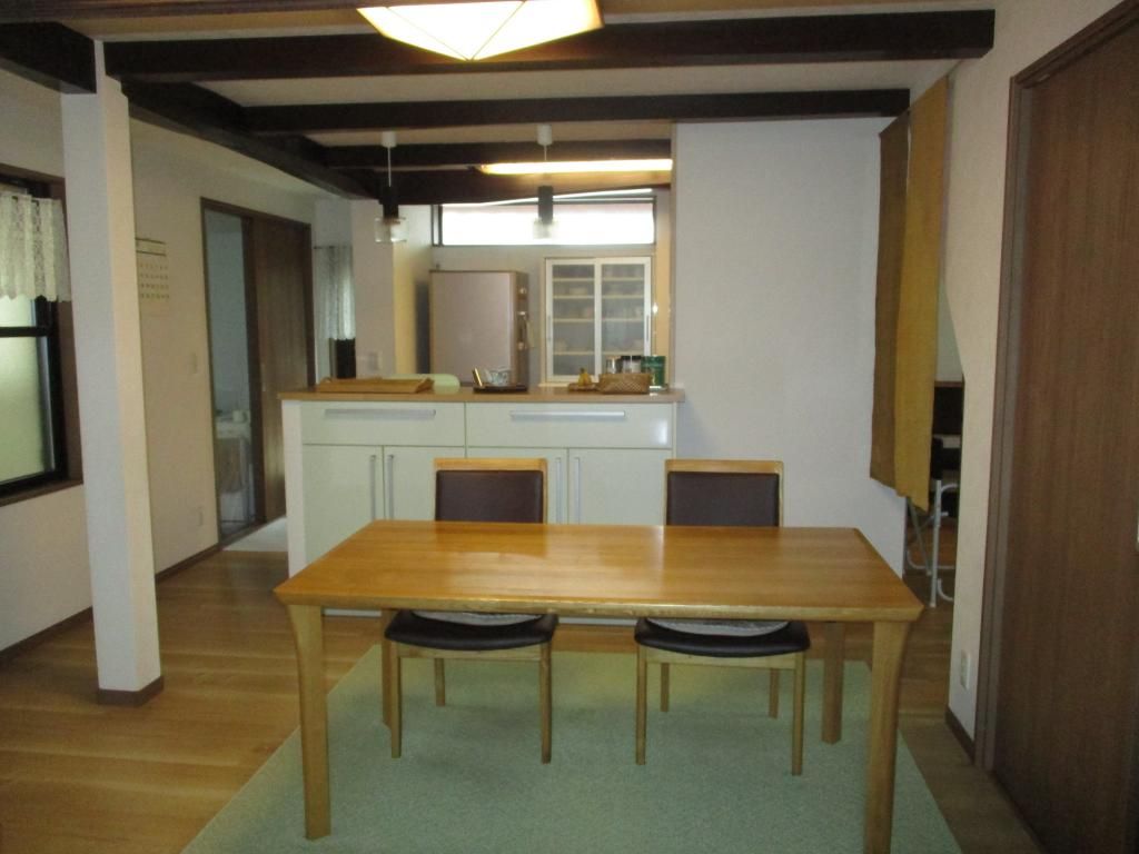 8LDK Traditional Farmhouse with Land in Kasaoka, Okayama - Thumbnail 4