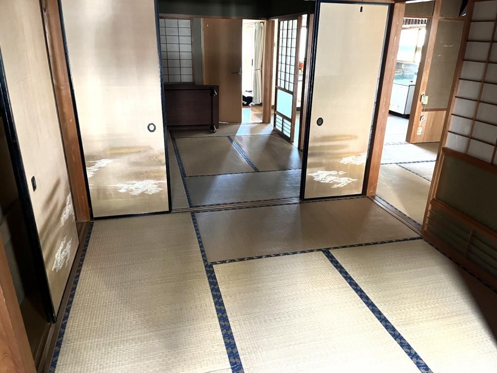 6DK Vacant House for Sale in Kihoku Town, Mie Prefecture - Thumbnail 2