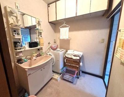 Spacious 6DK House in Youake, Hita City - 675m² Plot — Image 3, Hita, Oita
