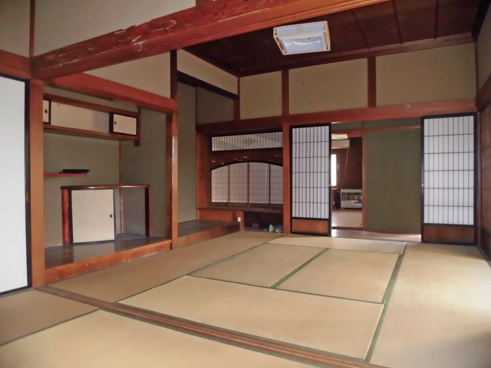 1912 Wooden House for Sale in Odate, Akita - 3DK on 524m² Lot - Thumbnail 2