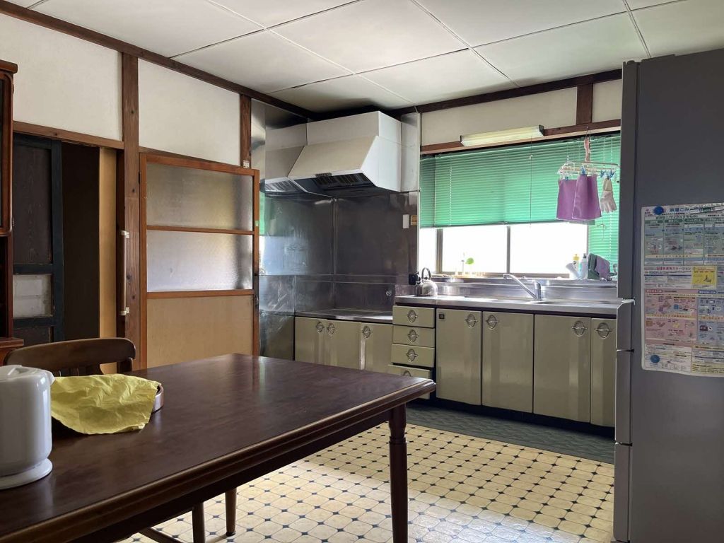 Spacious 9SDK Japanese House with Large Garden in Toyama - Thumbnail 4