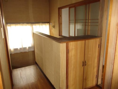 5LDK Hilltop House with Garden in Kasaoka, Okayama Akiya - Thumbnail 4