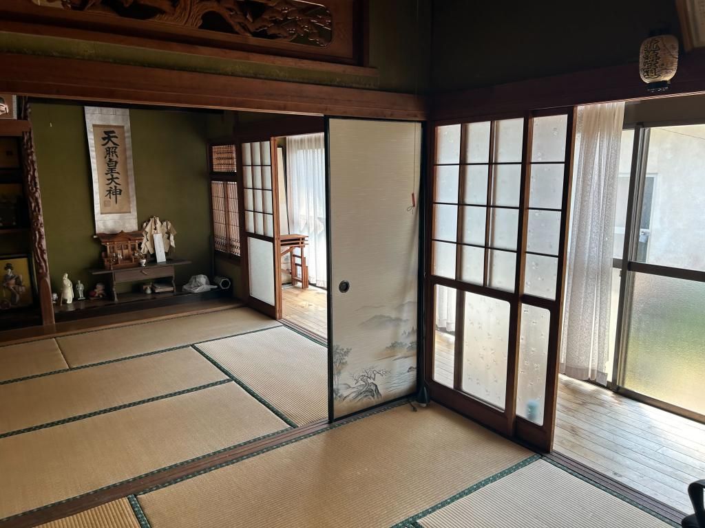Spacious 4LDK Detached House for Sale on Iki Island, Nagasaki - Thumbnail 4