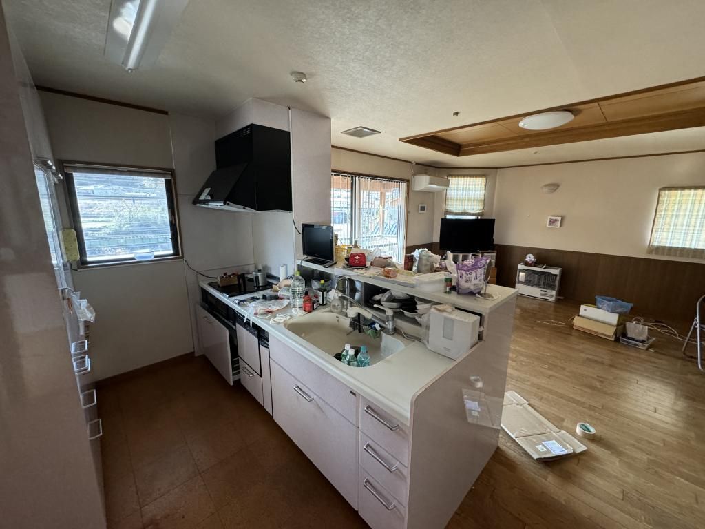 9LDK House for Sale in Kokonoe Town, Oita Near Bungo-Nakamura Station - Thumbnail 3