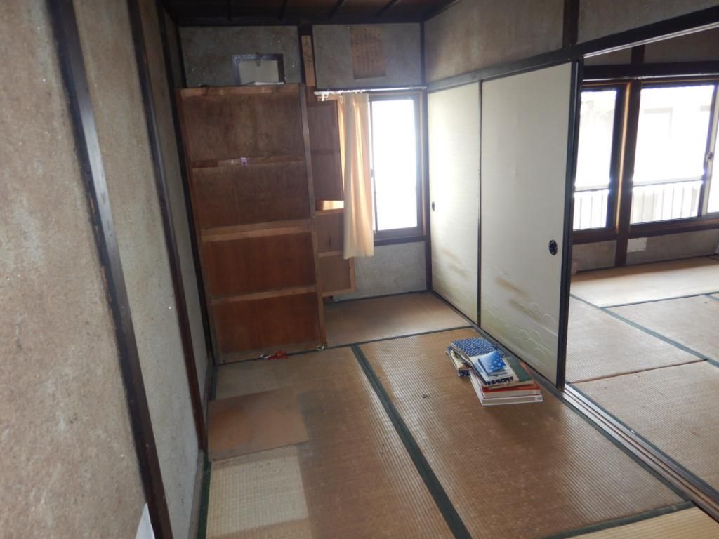 Historic 1927 Wooden House for Sale in Iyo City, Ehime - Thumbnail 4