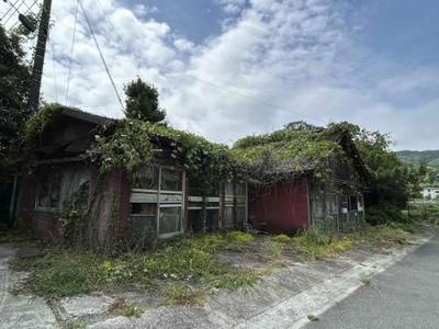 Uto Akiya: 4DK House with Shop Space Near Neta Station — Image 1, Uto, Kumamoto