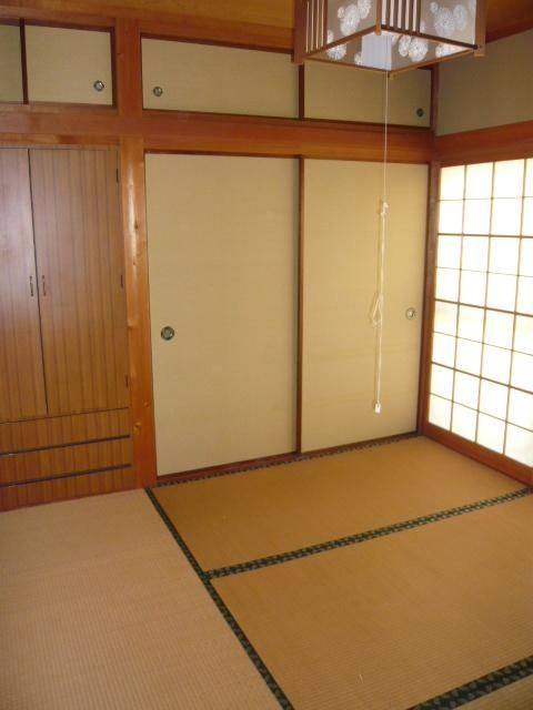 6DK Family Home for Sale in Asakuchi, Okayama - 256m² Land - Thumbnail 3