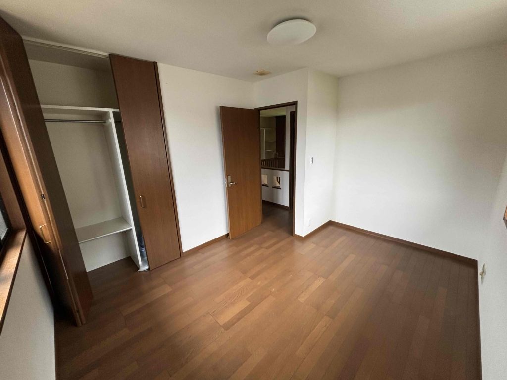 Renovated 5-Bedroom House for Rent in Hokuei Town, Tottori - Thumbnail 2