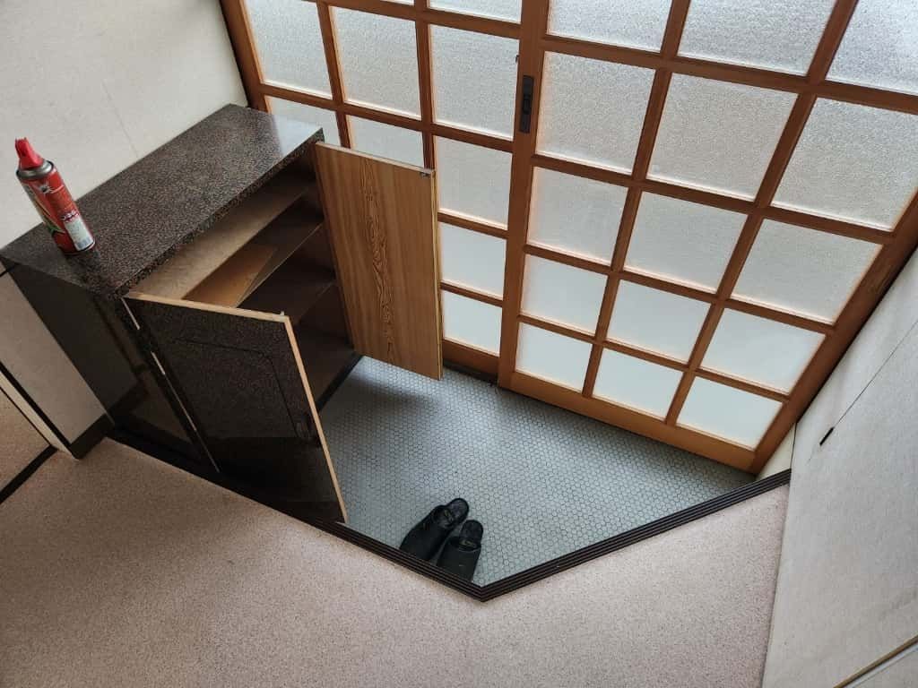 60万 Yen Compact House with Carport in Tsugaru City, Aomori - Thumbnail 4