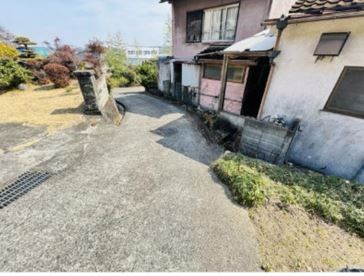 5DK Detached House for Sale on 481 sqm Plot in Oita City - Thumbnail 4