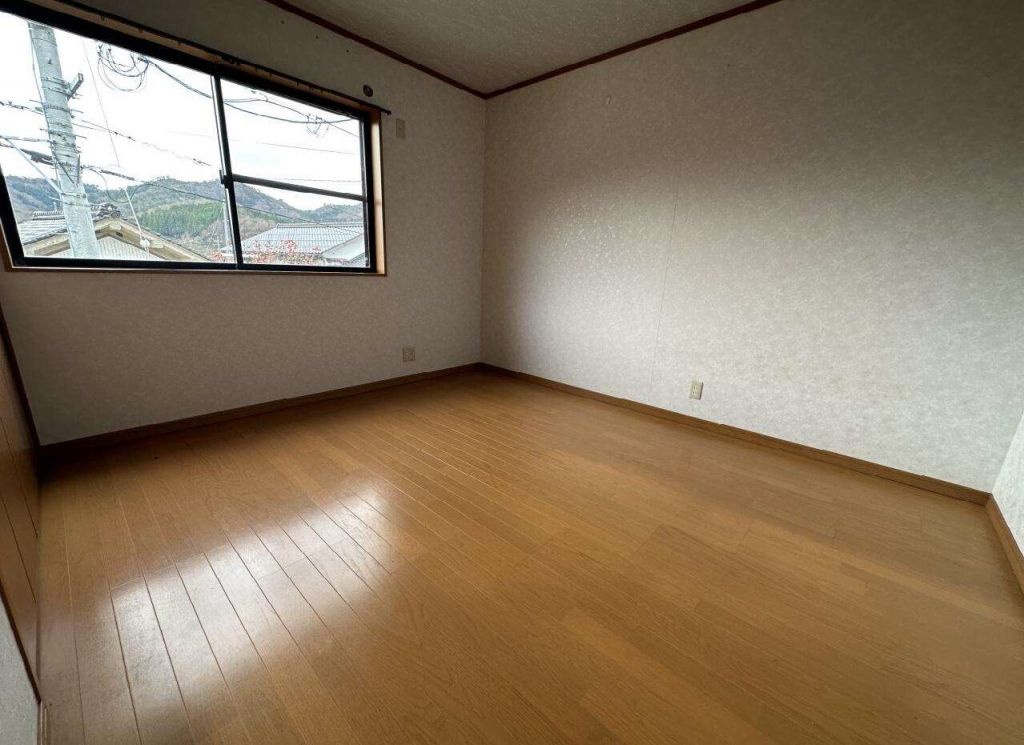 4LDK All-Electric House in Yazu Town, Tottori with Mountain Views - Thumbnail 4