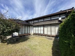 8DK Wooden Bungalow on 5000sqm Land in Sado City, Niigata - Thumbnail 3