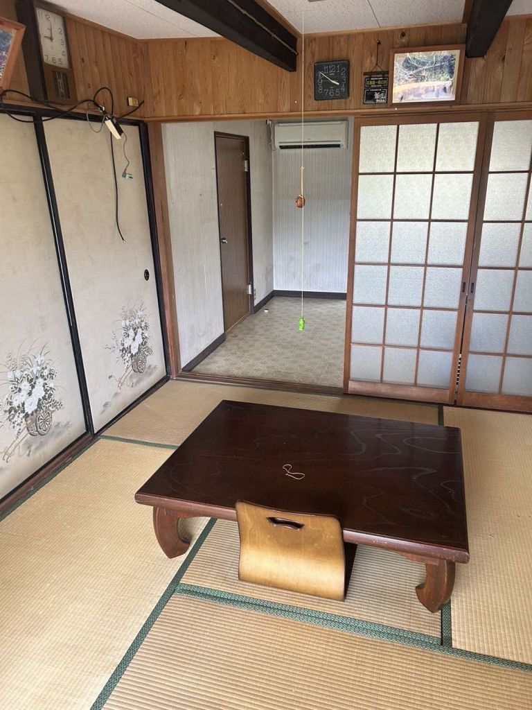 Traditional 3DK House for Rent in Misaki Town, Okayama - Thumbnail 2
