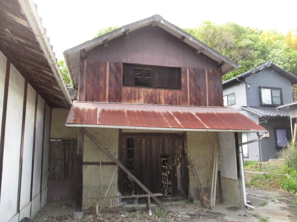 Traditional Kominka for Renovation in Kasaoka, Okayama - Thumbnail 2