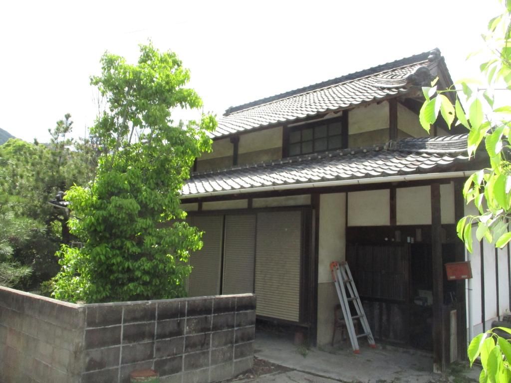 Traditional Kominka for Renovation in Kasaoka, Okayama - Thumbnail 3