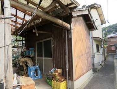 Seaside 6DK House for Sale in Usuki, Oita - Akiya Bank - Image 1