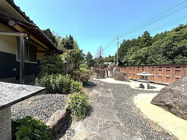 8DK Traditional House with Large Garden in Kurayoshi, Tottori - Thumbnail 2