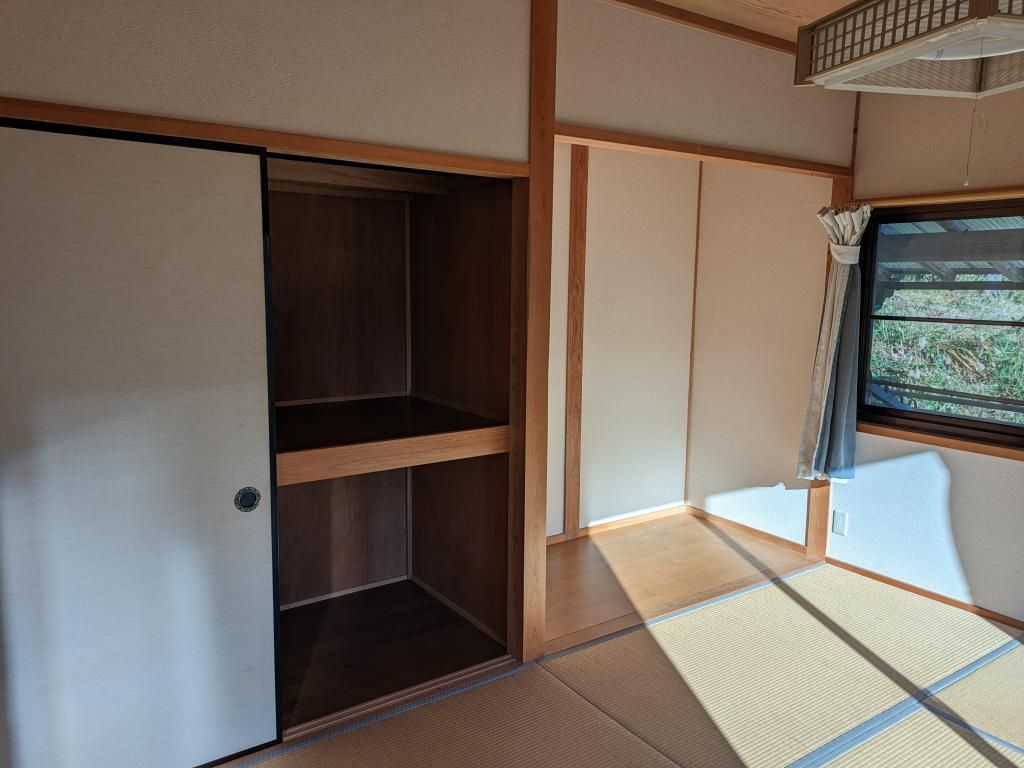 2 Million Yen Wooden House with Extra Land in Nishiawakura - Thumbnail 4