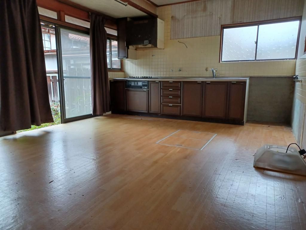 1972 9DK House for Sale in Unnan, Shimane - Multi-Generational Potential - Thumbnail 4