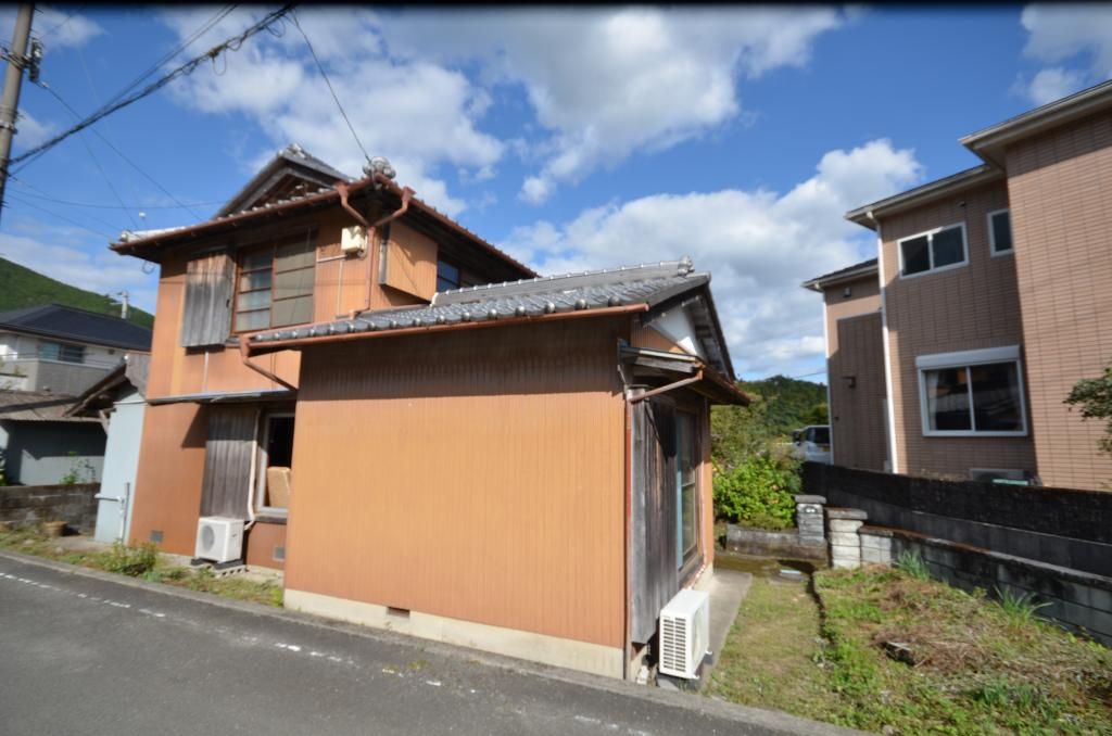 6DK Detached House for Sale in Naka Town, Tokushima - Thumbnail 3