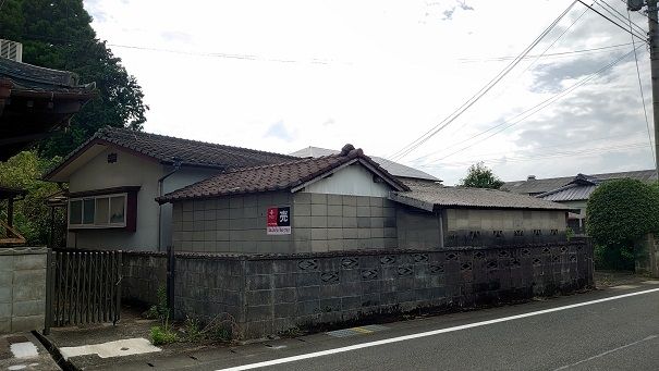 3DK Traditional House with Garden and Outbuilding in Imari, Saga - Thumbnail 2