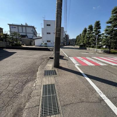 Ainokaze Toyama Railway Isurugi Station / 8 minutes walk - Property details - Toyama Prefecture Oyabe City Vacant House Bank Site — Image 2, Oyabe, Toyama