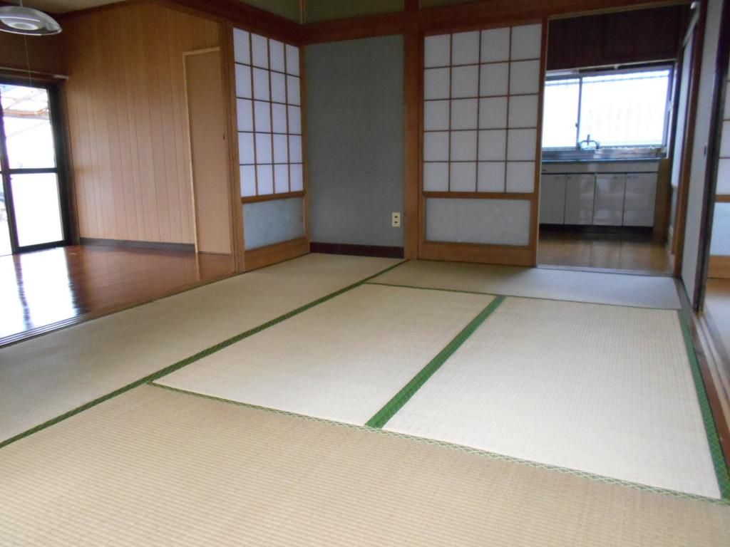 Renovated 5DK House for Rent near JR Ebino Station, Miyazaki - Image 22