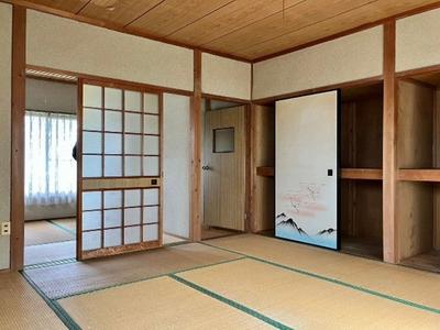 Spacious 7DK House with Agricultural Land in Saijo City — Image 4, Saijo, Ehime