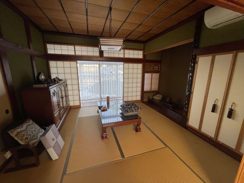 4LDK Corner Lot House for Sale in Toyama City - Thumbnail 2