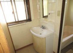 Renovated 6DK Wooden House Near Usuki Station, Oita - Thumbnail 3