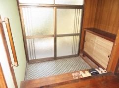 Renovated 6DK Wooden House Near Usuki Station, Oita - Thumbnail 4