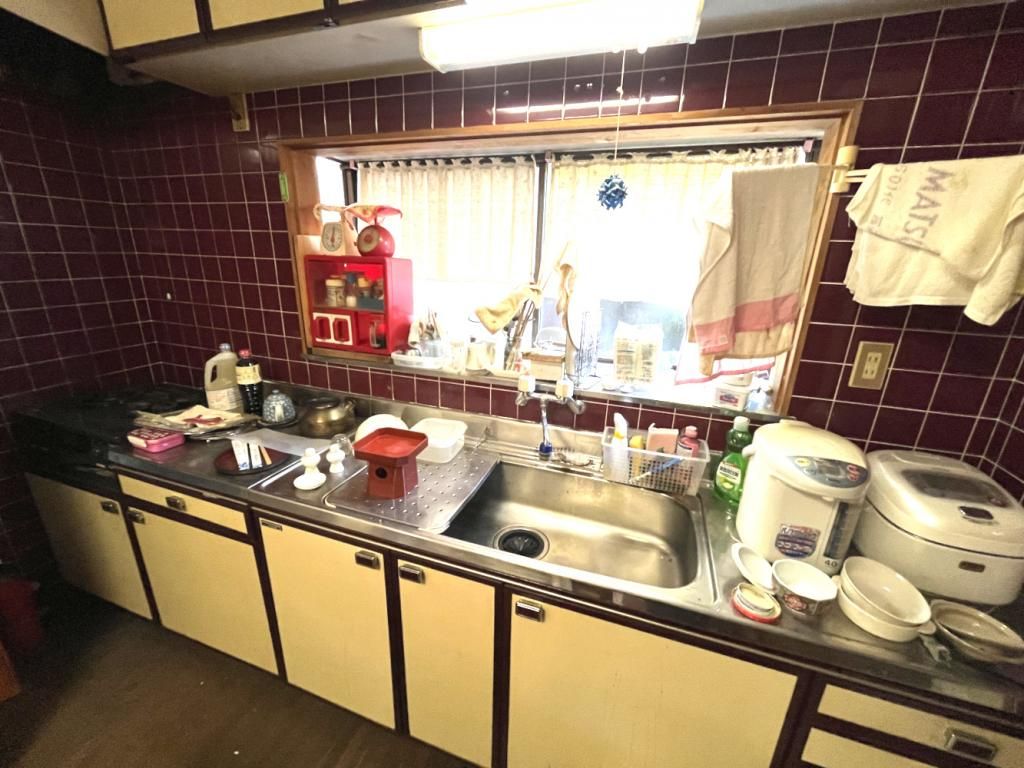 Coastal 4DK House for Sale in Kihoku Town, Mie Prefecture - Thumbnail 3