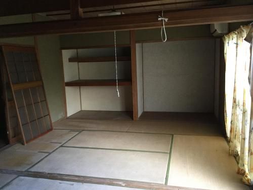 Spacious 2SDK House in Matsuyama with 239㎡ Land - Thumbnail 4