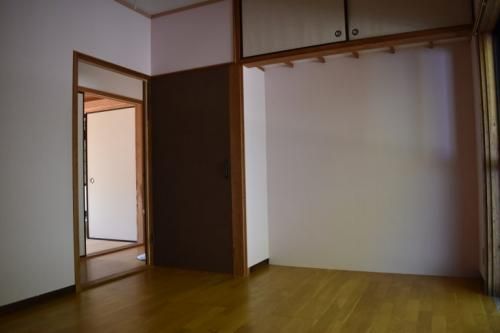 Renovated 6LDK Rental House with Large Garden in Isa City, Kagoshima - Thumbnail 4