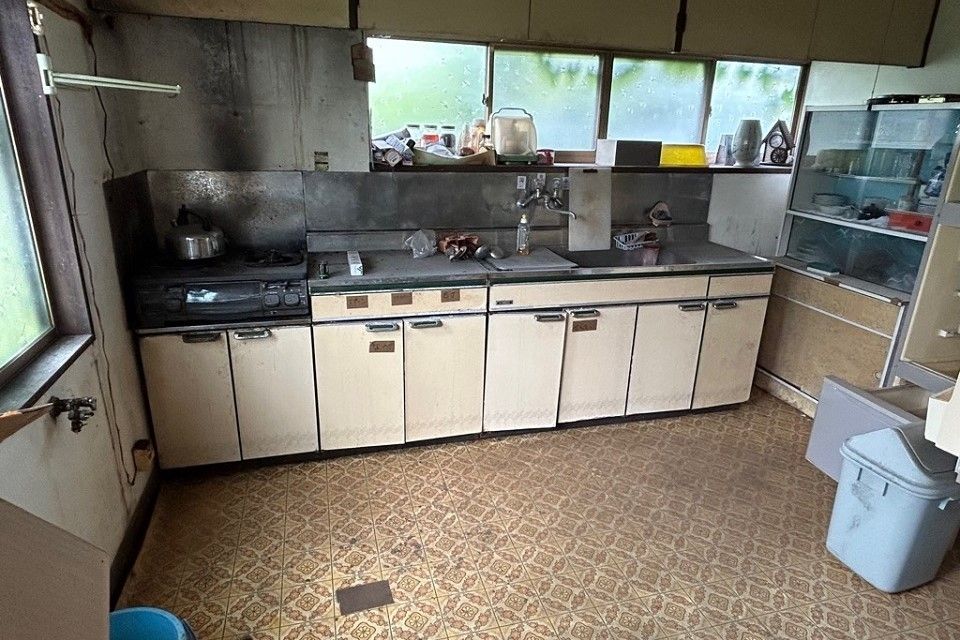 1977 7DK Detached House for Sale on 536m² Corner Lot in Sano - Thumbnail 4