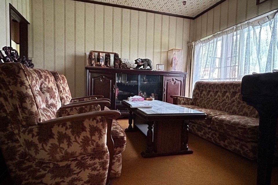 1977 7DK Detached House for Sale on 536m² Corner Lot in Sano - Thumbnail 2