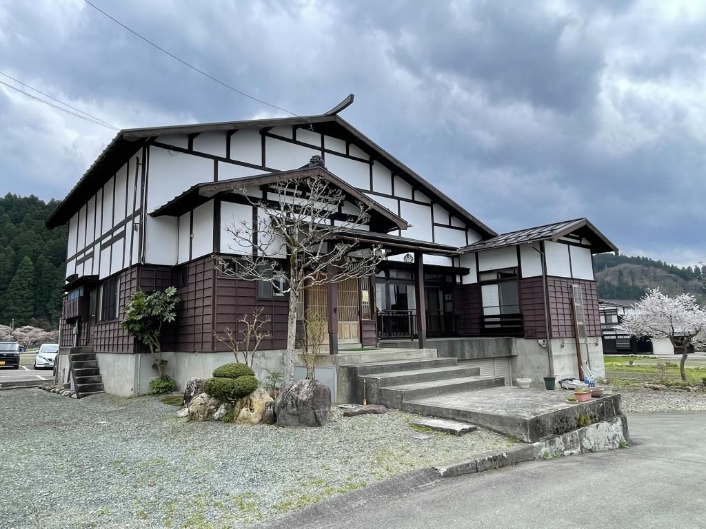 6K House for Sale in Kaneyama, Yamagata - Large Plot Near Ski Resort - Thumbnail 2