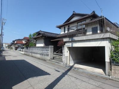 7LDK House for Sale in Takaoka, Toyama – 218 sqm — House, Takaoka, Toyama