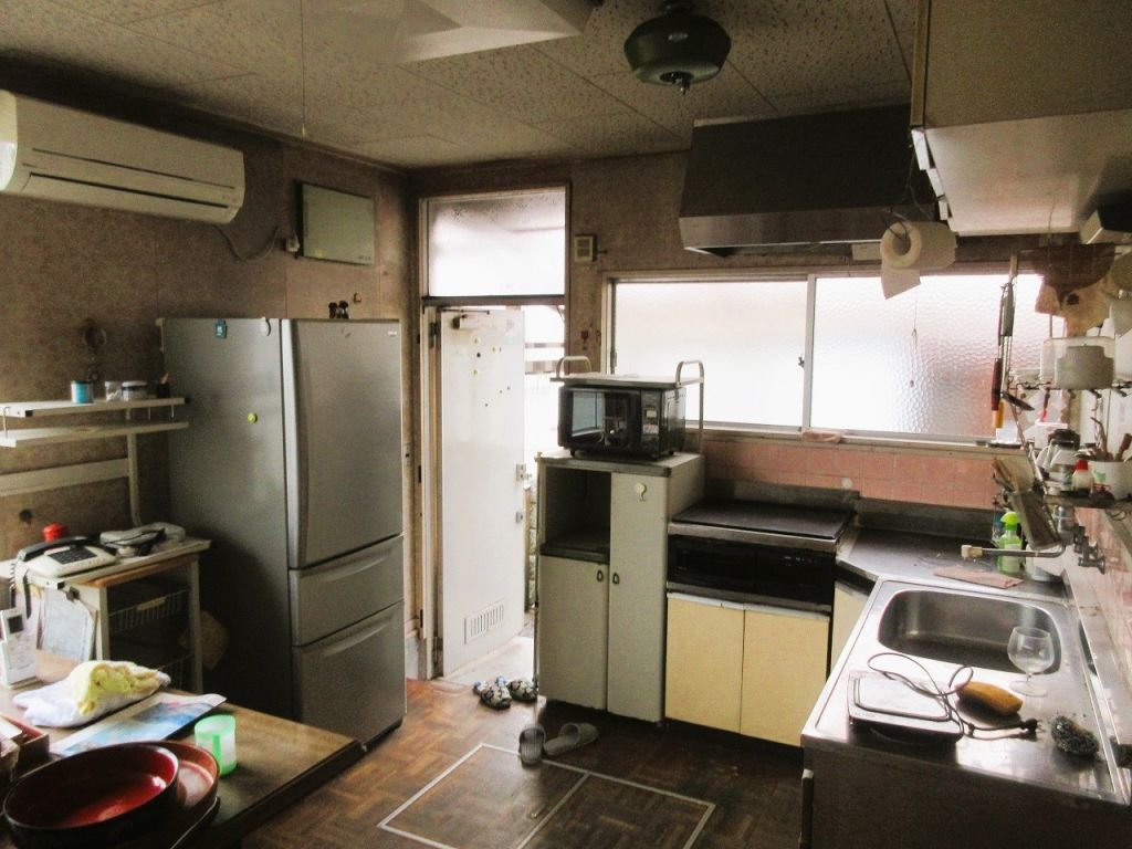 5DK Akiya Bank House for Sale Near Nishi-Miyoshi Station - Thumbnail 4