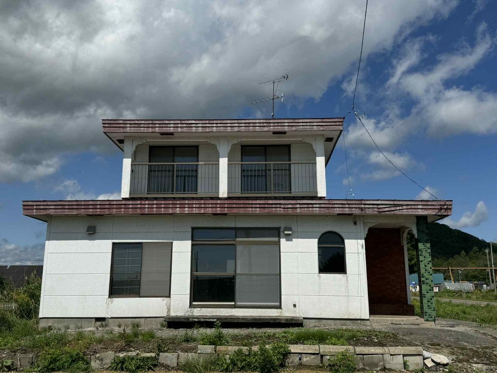 Detached House for Sale in Urahoro, Hokkaido - 99.02 sqm on 290.9 sqm Land - Thumbnail 3