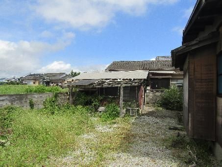 2-Storey House for Sale in Kitsuki, Oita - 3LDK with Garden - Thumbnail 2