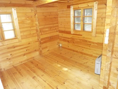 Mini Log House for Sale Near Washigatake Ski Resort in Gujo - Thumbnail 3