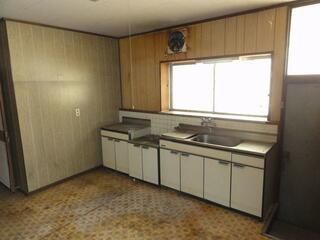 1975 Lightweight Steel 5DK House for Sale in Nabari, Mie - Thumbnail 4