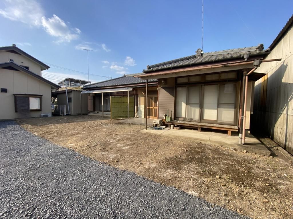 Spacious 4DK Single-Story House for Sale in Tochigi City - Thumbnail 2