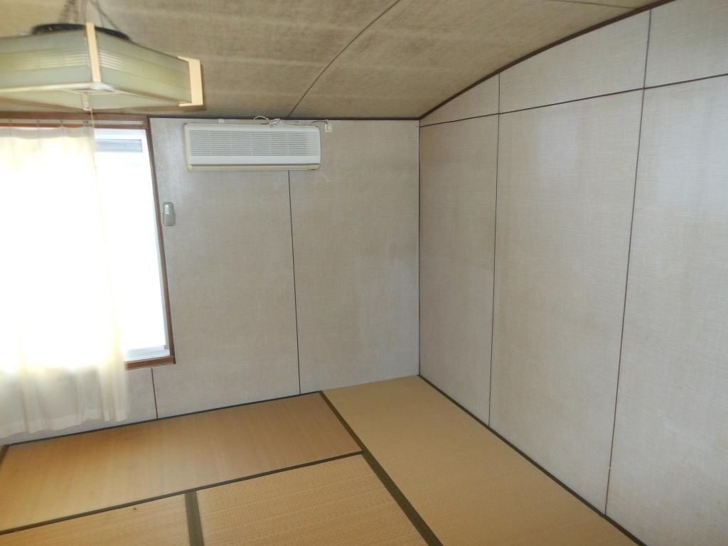 Riverside Traditional House in Gujo Hachiman, Gifu - Thumbnail 3