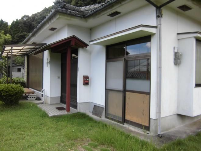 Spacious 4DK House with Large Garden in Kirishima, Kagoshima - Thumbnail 2